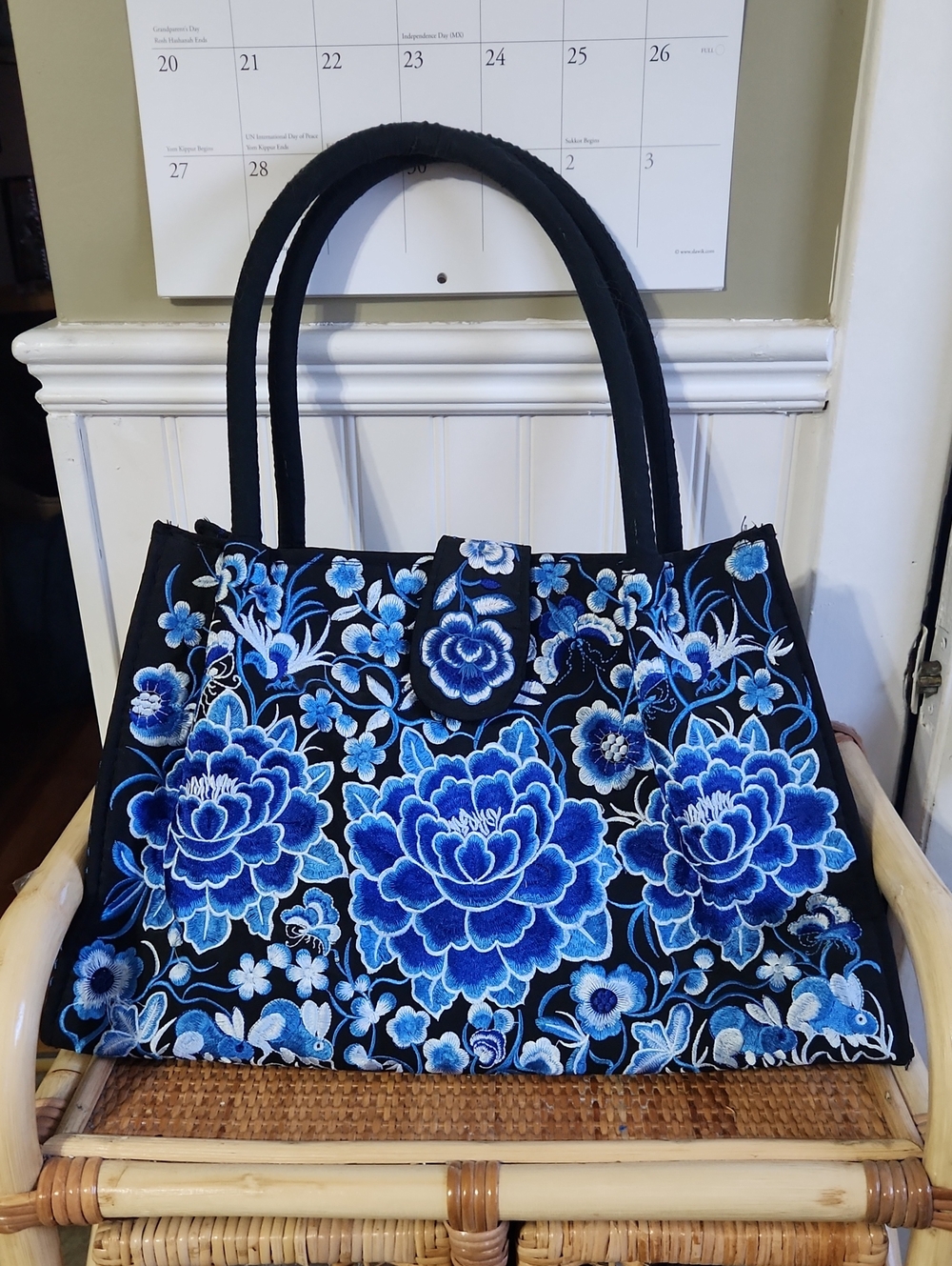 NWOT Beautiful Embroidered Tote Bag